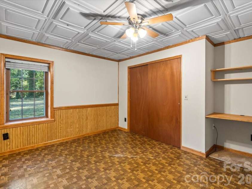 1061 Fairway Drive, Kannapolis, NC 28081.  MLS# CAR4319984, YatesRealty ID 12410. Additional Room in Basement