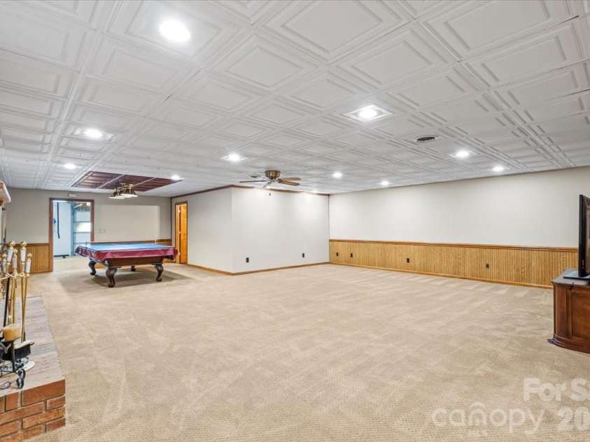 1061 Fairway Drive, Kannapolis, NC 28081.  MLS# CAR4319984, YatesRealty ID 12410. Basement