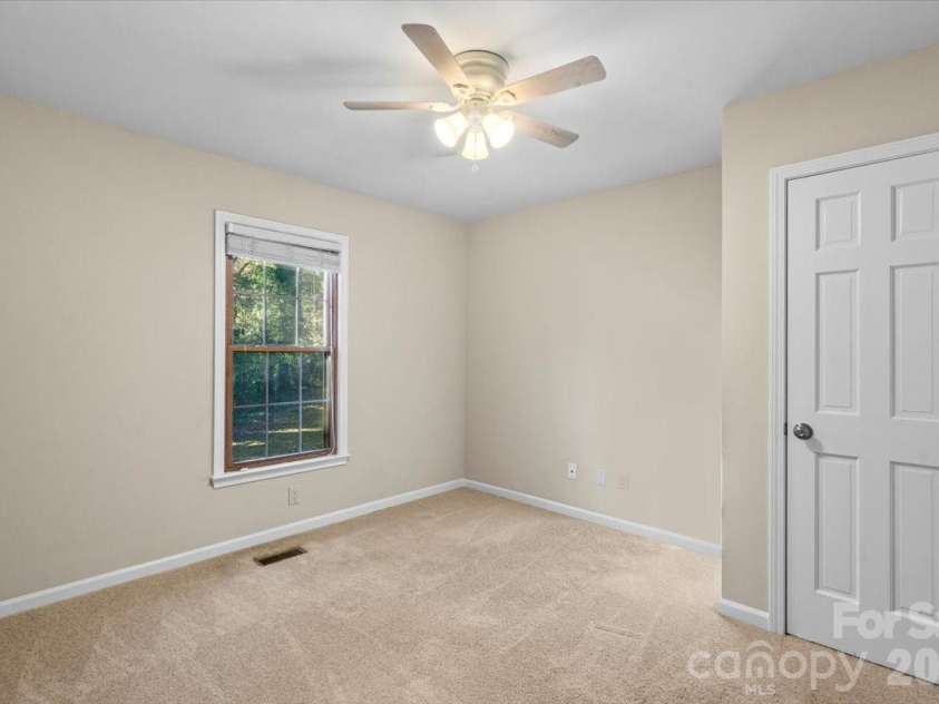 1061 Fairway Drive, Kannapolis, NC 28081.  MLS# CAR4319984, YatesRealty ID 12410. Bedroom
