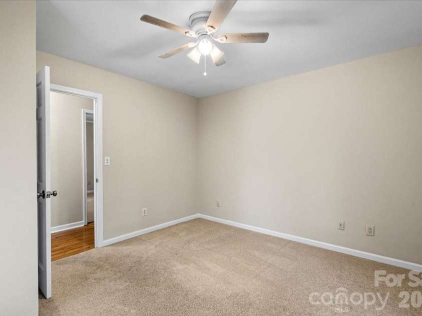 1061 Fairway Drive, Kannapolis, NC 28081.  MLS# CAR4319984, YatesRealty ID 12410. Bedroom