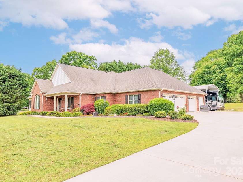 119 Era Street, Troutman, NC 28166.  MLS# CAR4223453, YatesRealty ID 12411. 
