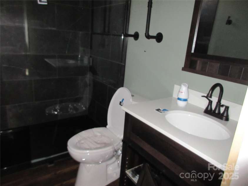30 Rainbow Lake Circle, Black Mountain, NC 28711.  MLS# CAR4332142, YatesRealty ID 12412. 
