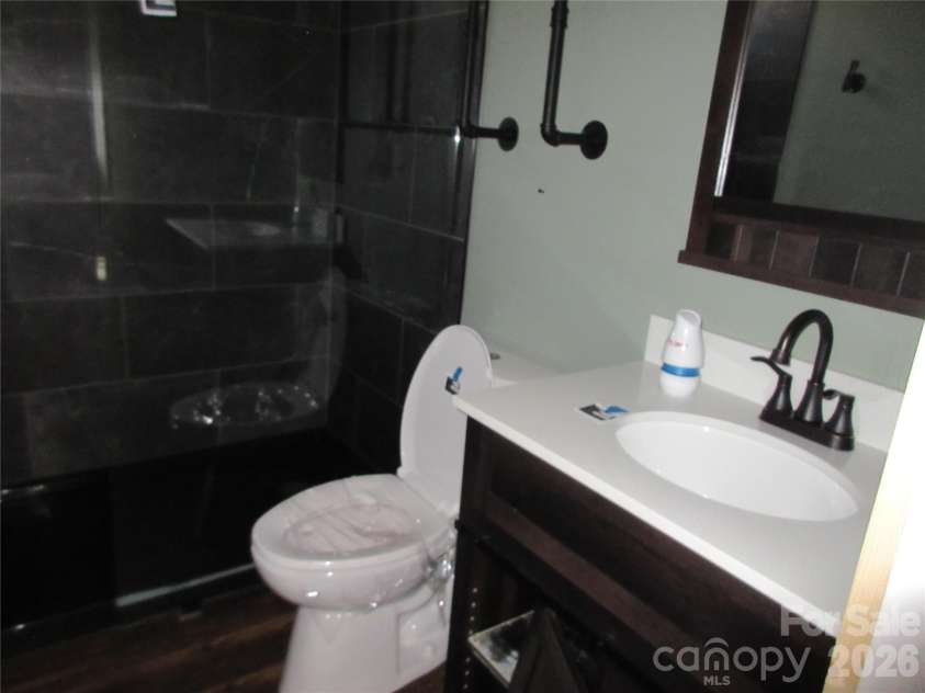 30 Rainbow Lake Circle, Black Mountain, NC 28711.  MLS# CAR4332142, YatesRealty ID 12412. 