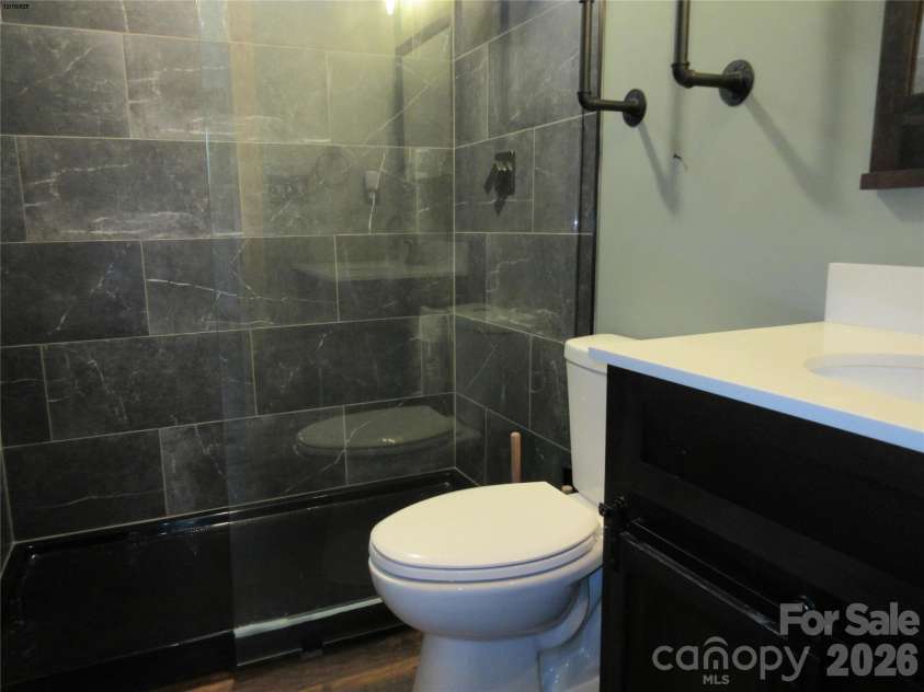 30 Rainbow Lake Circle, Black Mountain, NC 28711.  MLS# CAR4332142, YatesRealty ID 12412. 