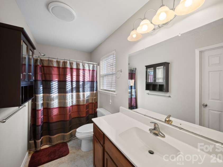 76 Hershel Lane, Swannanoa, NC 28778.  MLS# CAR4342479, YatesRealty ID 12414. 
