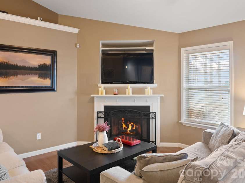 76 Hershel Lane, Swannanoa, NC 28778.  MLS# CAR4342479, YatesRealty ID 12414. 