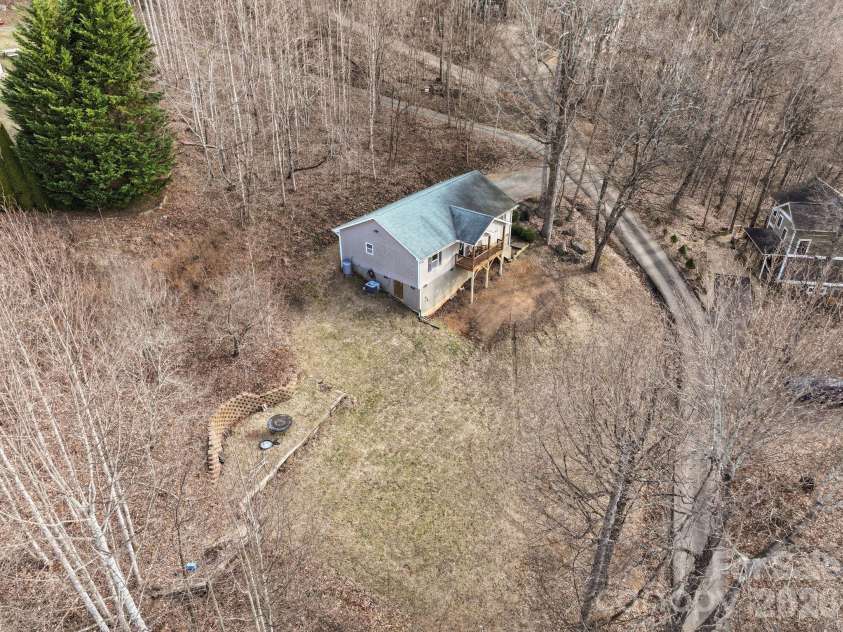 76 Hershel Lane, Swannanoa, NC 28778.  MLS# CAR4342479, YatesRealty ID 12414. 