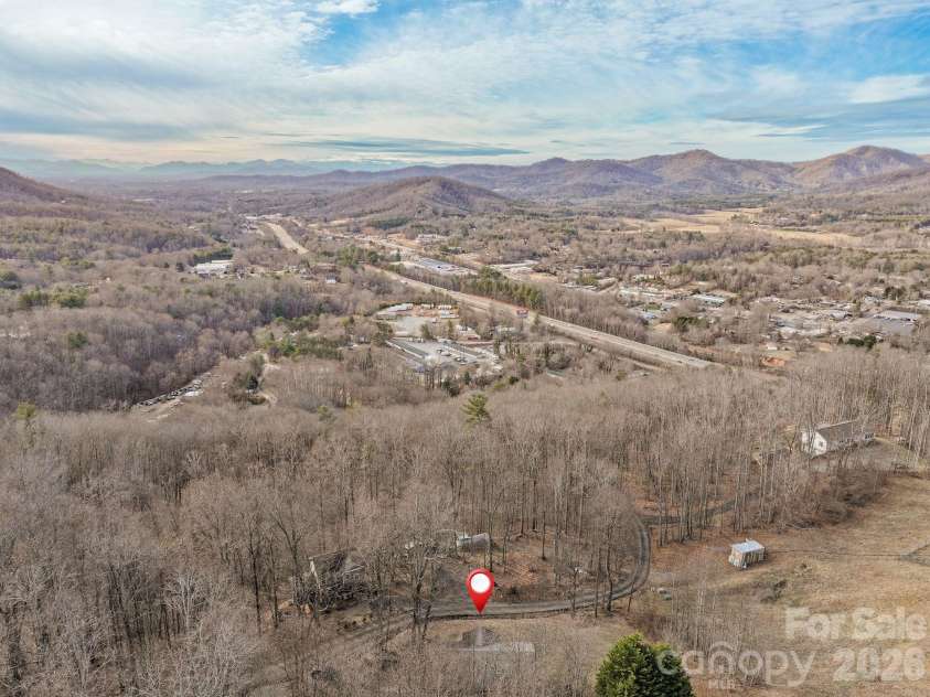 76 Hershel Lane, Swannanoa, NC 28778.  MLS# CAR4342479, YatesRealty ID 12414. 
