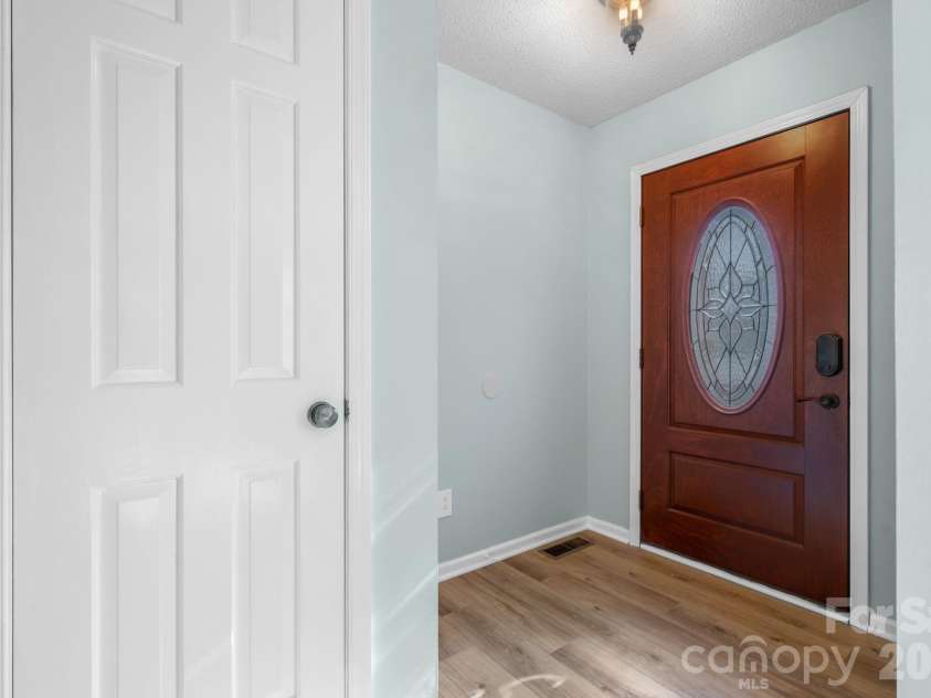 102 Castlegate Drive, Morganton, NC 28655.  MLS# CAR4316022, YatesRealty ID 12415. 