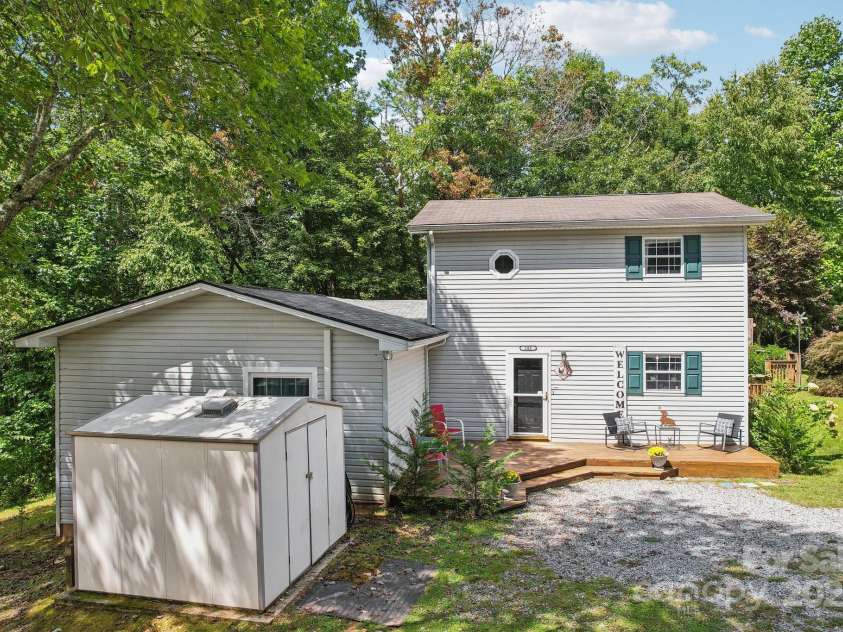 105 Big Bear Drive, Pisgah Forest, NC 28768.  MLS# CAR4192035, YatesRealty ID 12415. 