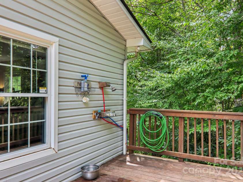 105 Big Bear Drive, Pisgah Forest, NC 28768.  MLS# CAR4192035, YatesRealty ID 12415. 