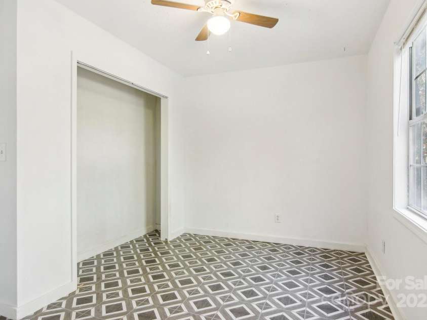 105 Big Bear Drive, Pisgah Forest, NC 28768.  MLS# CAR4192035, YatesRealty ID 12415. Office or bonus room off of kitchen area