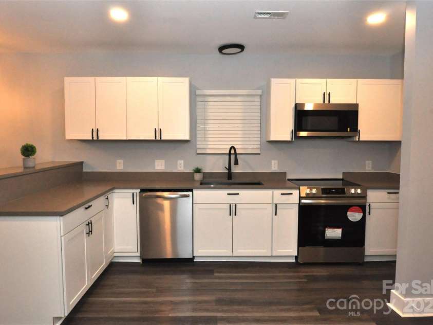 560 Second Street, Chester, SC 29706.  MLS# CAR4331560, YatesRealty ID 12416. 