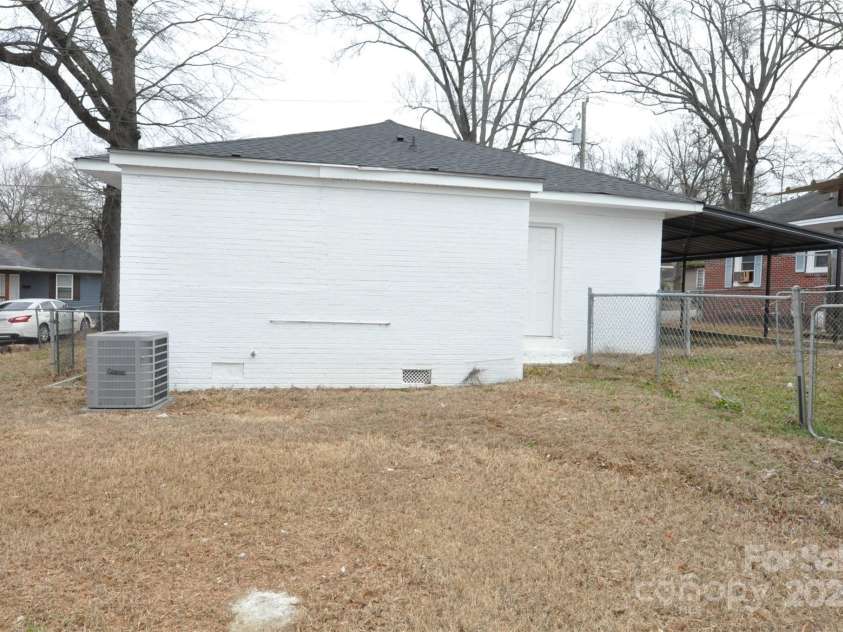560 Second Street, Chester, SC 29706.  MLS# CAR4331560, YatesRealty ID 12416. 