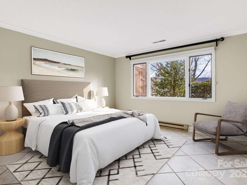 16 Ridgeview Drive, Asheville, NC 28804.  MLS# CAR4245815, YatesRealty ID 12417. Lower Level Suite