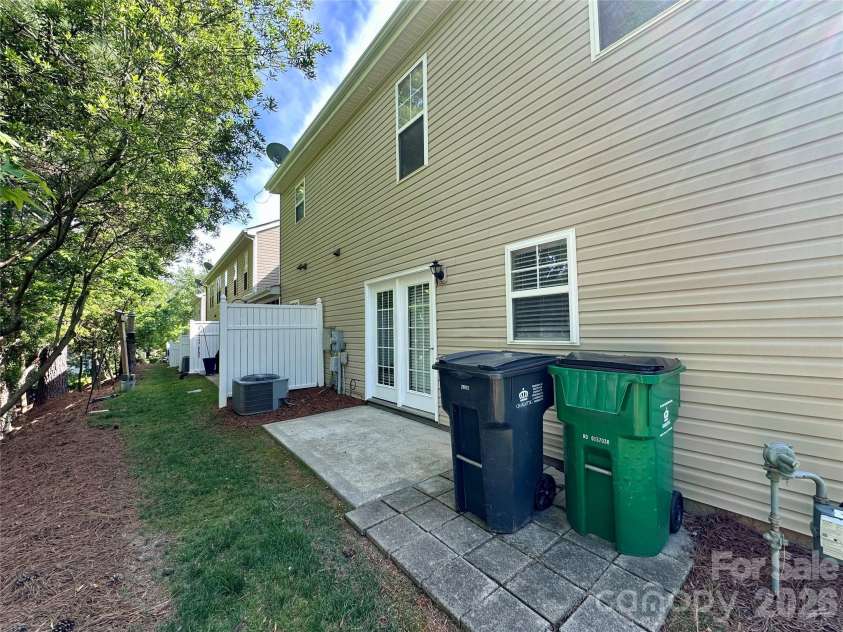 10968 Princeton Village Drive, Charlotte, NC 28277.  MLS# CAR4352589, YatesRealty ID 12418. 