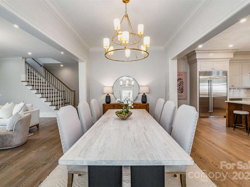 4021 Nettie Court, Charlotte, NC 28211.  MLS# CAR4250089, YatesRealty ID 12418. Dining Room - For Representation