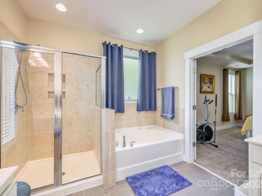 121 Martingale Avenue, Mooresville, NC 28115.  MLS# CAR4250401, YatesRealty ID 12419. 