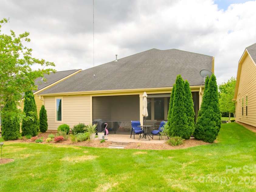 121 Martingale Avenue, Mooresville, NC 28115.  MLS# CAR4250401, YatesRealty ID 12419. 