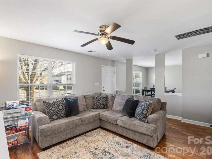 3325 Braden Drive, Charlotte, NC 28216.  MLS# CAR4344150, YatesRealty ID 12420. 
