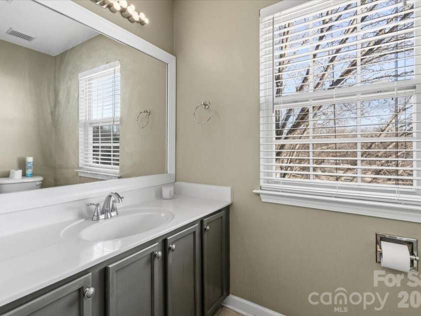 3325 Braden Drive, Charlotte, NC 28216.  MLS# CAR4344150, YatesRealty ID 12420. 
