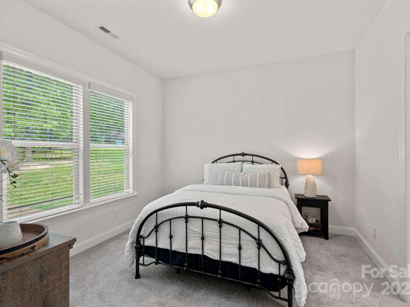 6171 Willow Farm Drive, Denver, NC 28037.  MLS# CAR4256114, YatesRealty ID 12420. 