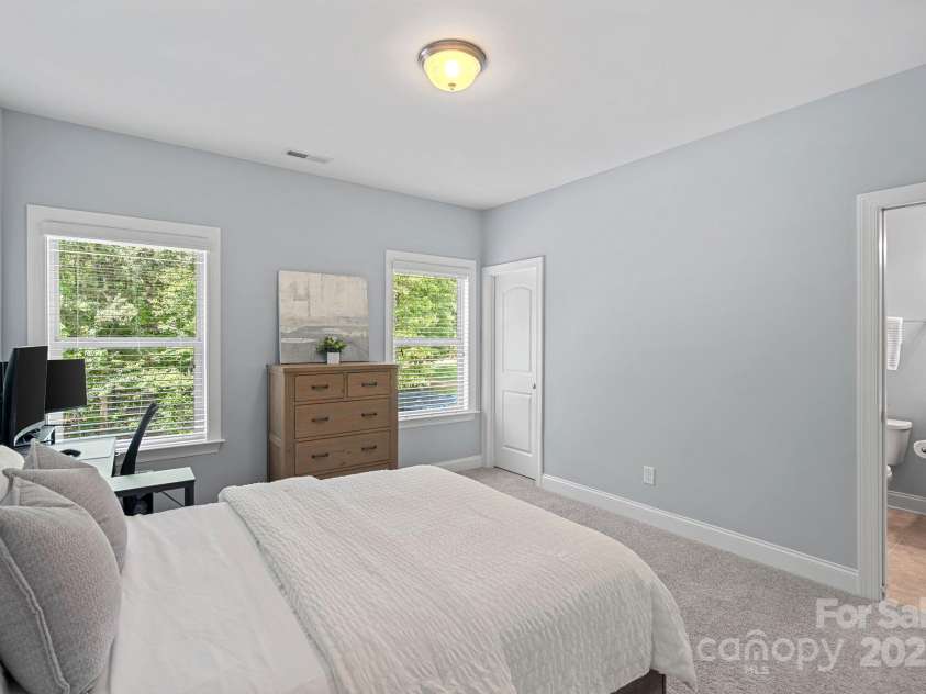 6171 Willow Farm Drive, Denver, NC 28037.  MLS# CAR4256114, YatesRealty ID 12420. 