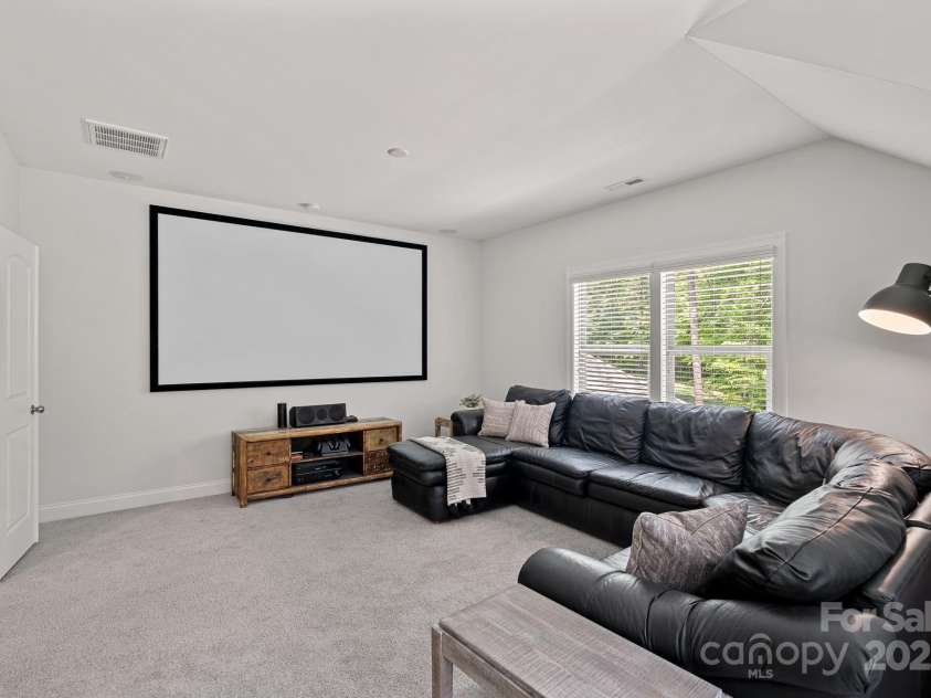 6171 Willow Farm Drive, Denver, NC 28037.  MLS# CAR4256114, YatesRealty ID 12420. 