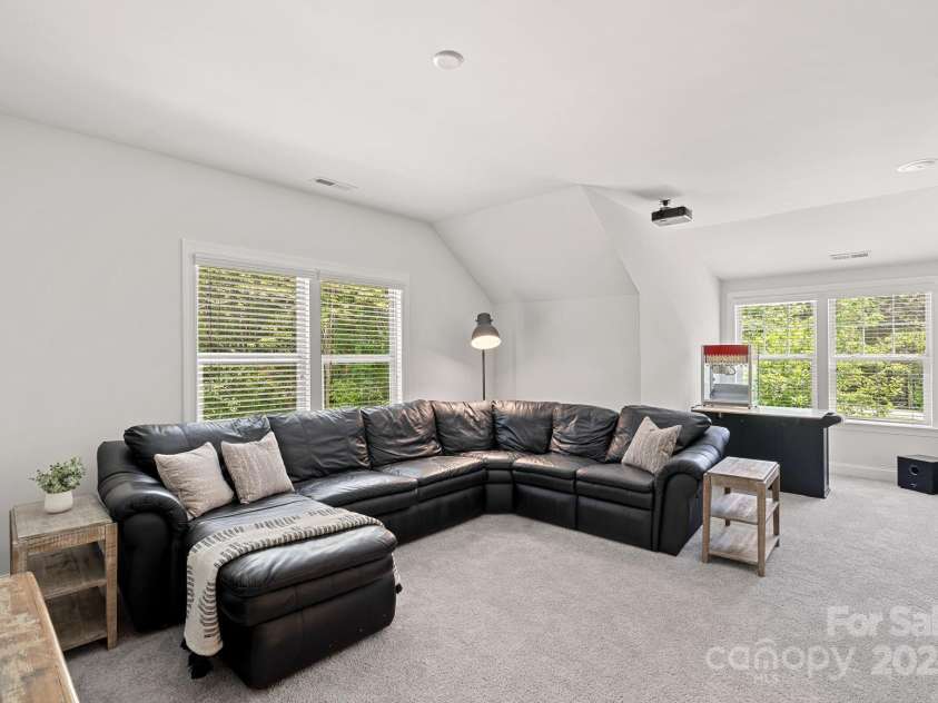 6171 Willow Farm Drive, Denver, NC 28037.  MLS# CAR4256114, YatesRealty ID 12420. 