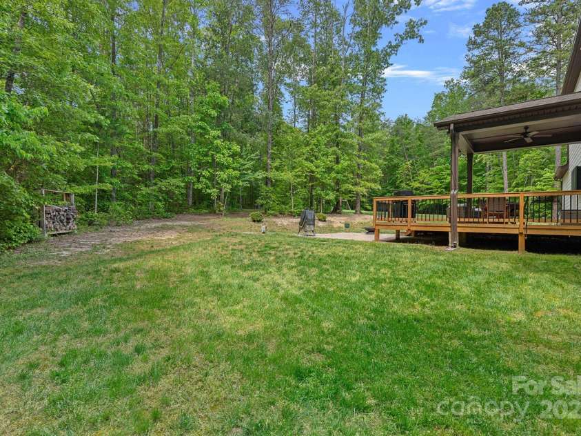 6171 Willow Farm Drive, Denver, NC 28037.  MLS# CAR4256114, YatesRealty ID 12420. 