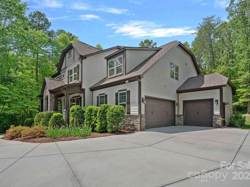 6171 Willow Farm Drive, Denver, NC 28037.  MLS# CAR4256114, YatesRealty ID 12420. 