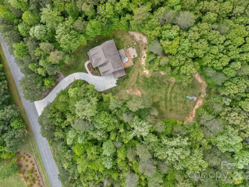 6171 Willow Farm Drive, Denver, NC 28037.  MLS# CAR4256114, YatesRealty ID 12420. 