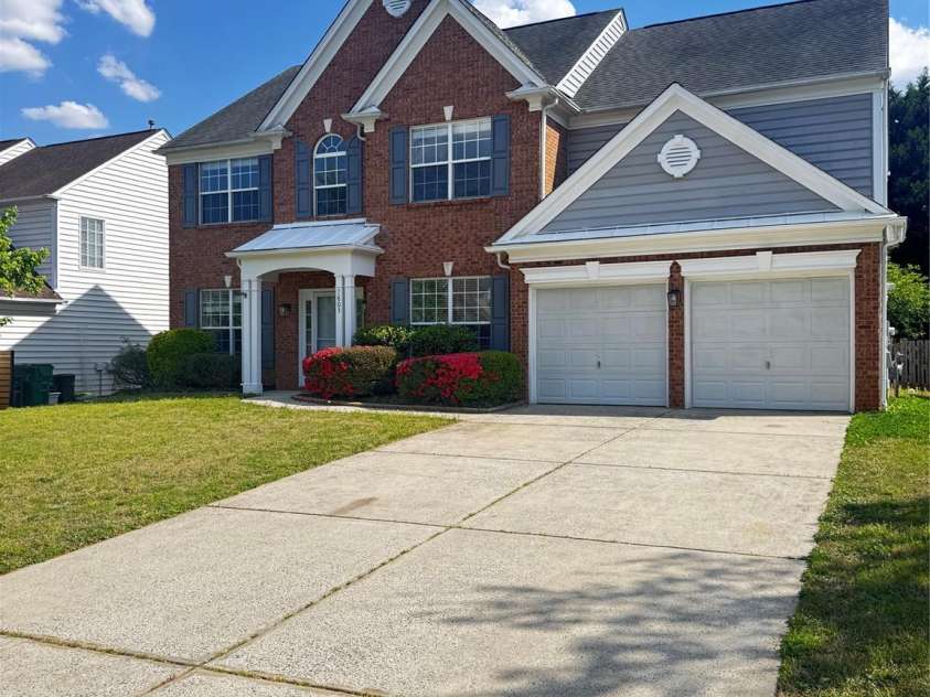 7803 Noland Woods Drive, Charlotte, NC 28277.  MLS# CAR4316221, YatesRealty ID 12422. 