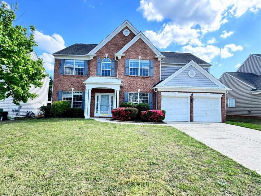 7803 Noland Woods Drive, Charlotte, NC 28277.  MLS# CAR4316221, YatesRealty ID 12422. 