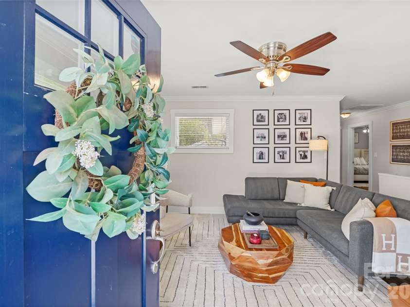 4418 Murrayhill Road, Charlotte, NC 28209.  MLS# CAR4361770, YatesRealty ID 12423. 