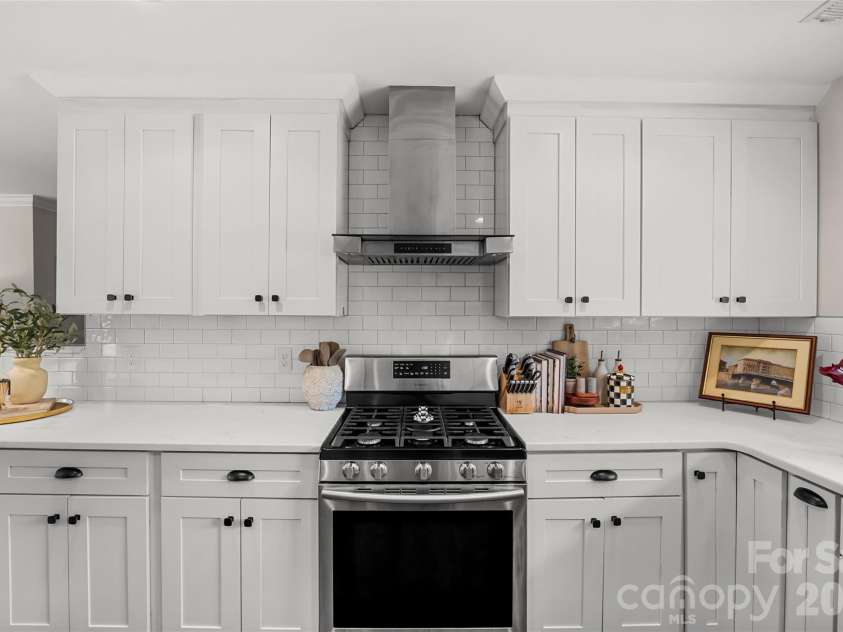 4418 Murrayhill Road, Charlotte, NC 28209.  MLS# CAR4361770, YatesRealty ID 12423. 