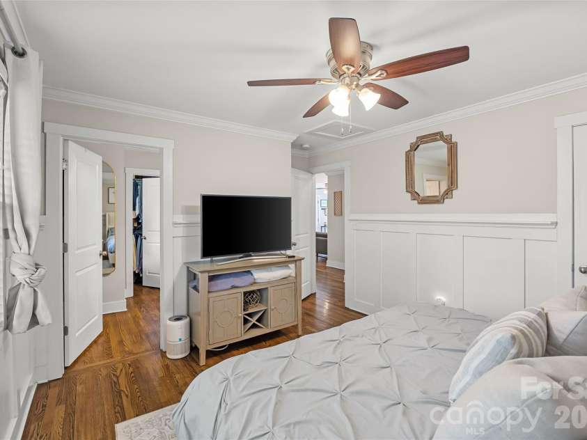 4418 Murrayhill Road, Charlotte, NC 28209.  MLS# CAR4361770, YatesRealty ID 12423. 
