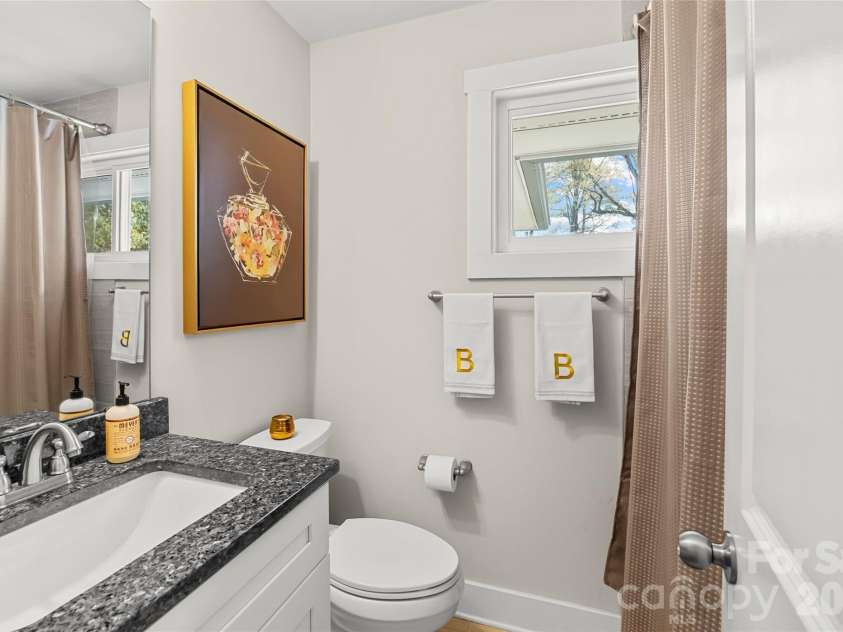 4418 Murrayhill Road, Charlotte, NC 28209.  MLS# CAR4361770, YatesRealty ID 12423. 