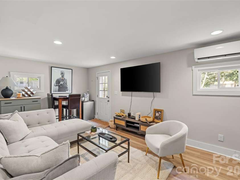 4418 Murrayhill Road, Charlotte, NC 28209.  MLS# CAR4361770, YatesRealty ID 12423. 