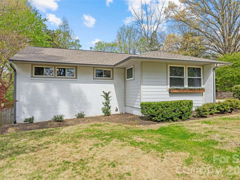 4418 Murrayhill Road, Charlotte, NC 28209.  MLS# CAR4361770, YatesRealty ID 12423. 
