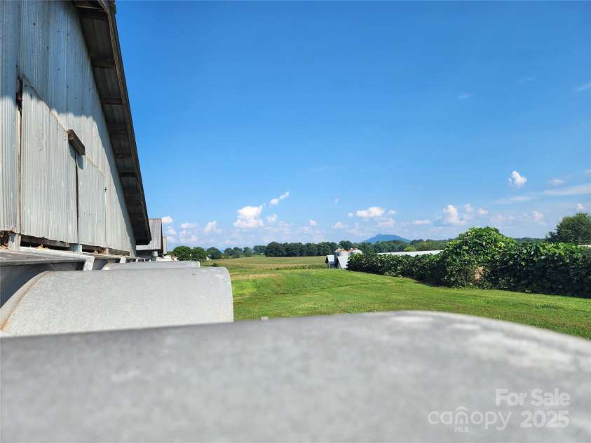 167 Buck Hollow Trail, Ararat, NC 27007.  MLS# CAR4295115, YatesRealty ID 12424. 