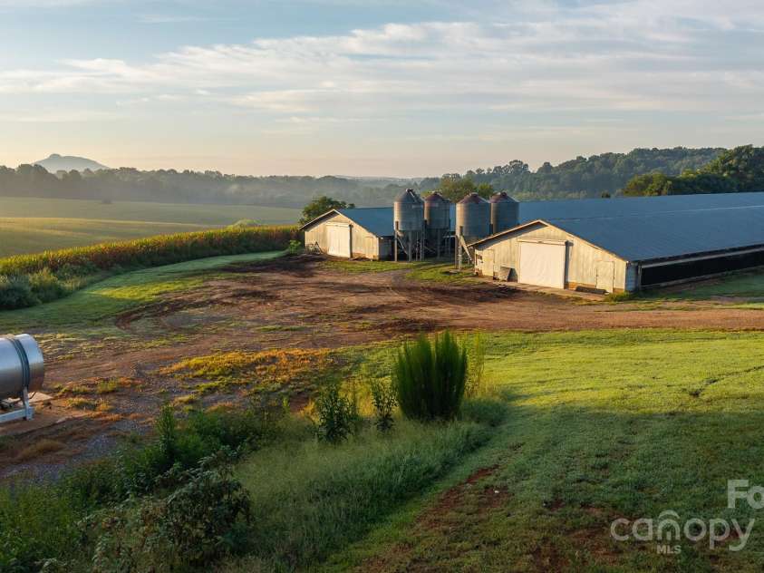 167 Buck Hollow Trail, Ararat, NC 27007.  MLS# CAR4295115, YatesRealty ID 12424. 