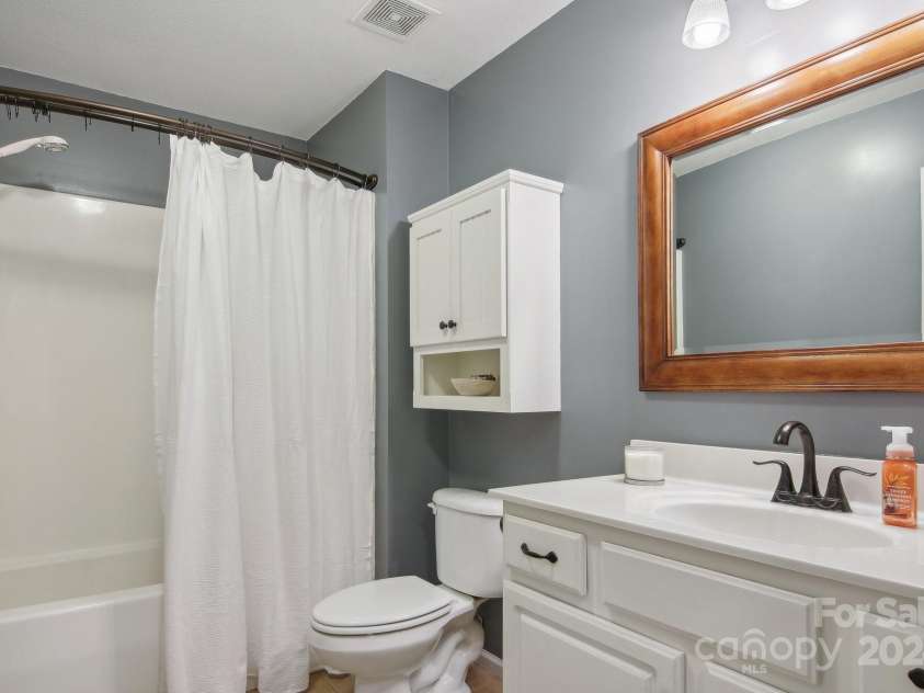 208 Carlyle Way, Asheville, NC 28803.  MLS# CAR4200608, YatesRealty ID 12424. 