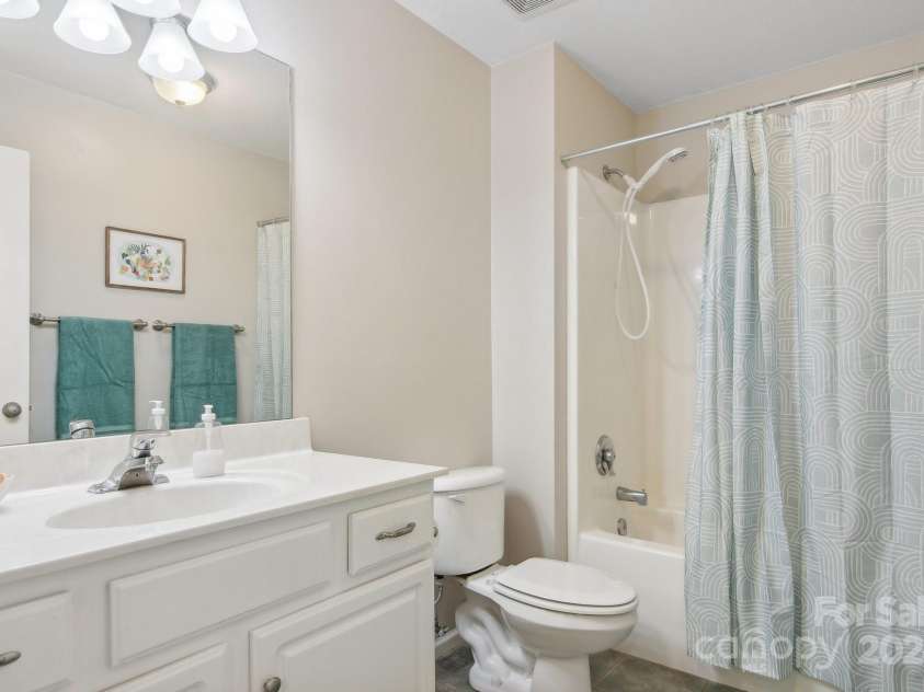 208 Carlyle Way, Asheville, NC 28803.  MLS# CAR4200608, YatesRealty ID 12424. 