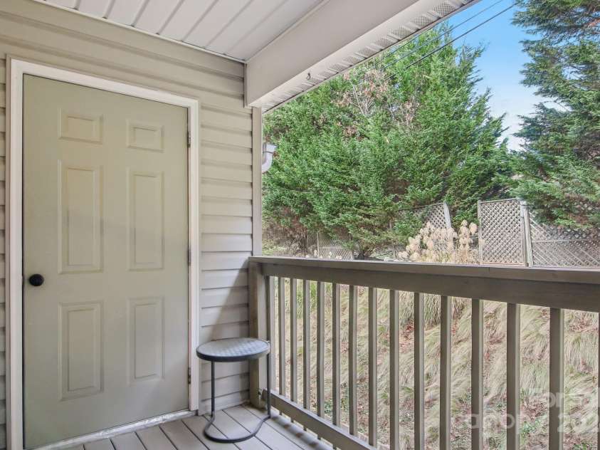 208 Carlyle Way, Asheville, NC 28803.  MLS# CAR4200608, YatesRealty ID 12424. 