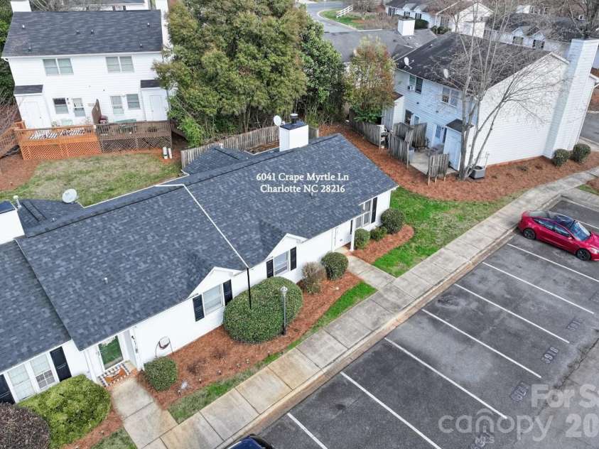 6041 Crape Myrtle Lane, Charlotte, NC 28216.  MLS# CAR4354736, YatesRealty ID 12425. End unit