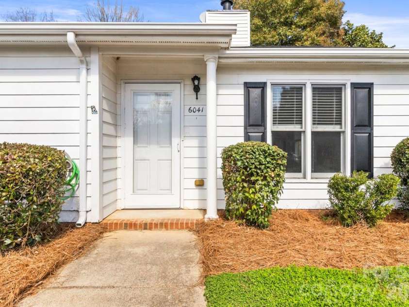 6041 Crape Myrtle Lane, Charlotte, NC 28216.  MLS# CAR4354736, YatesRealty ID 12425. Exterior entry