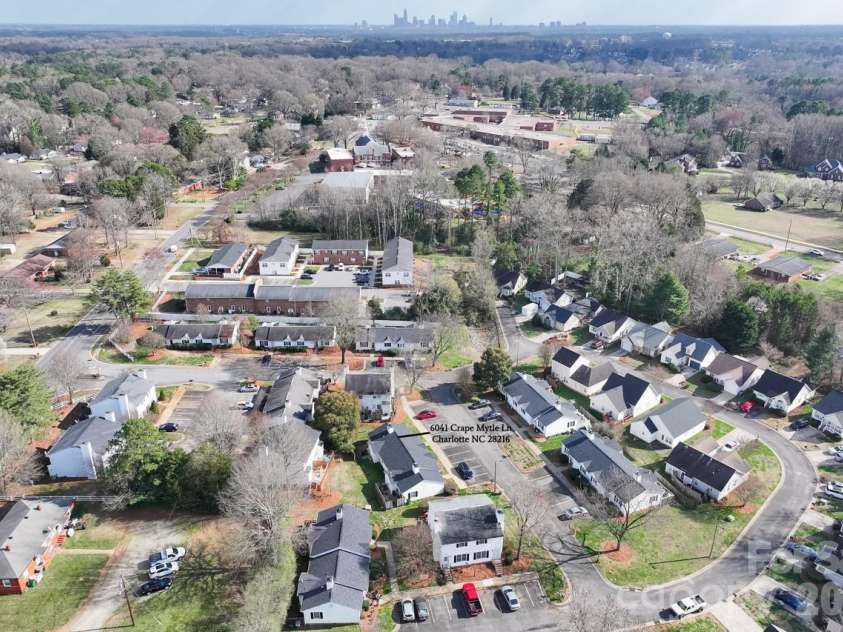 6041 Crape Myrtle Lane, Charlotte, NC 28216.  MLS# CAR4354736, YatesRealty ID 12425. Quaint community