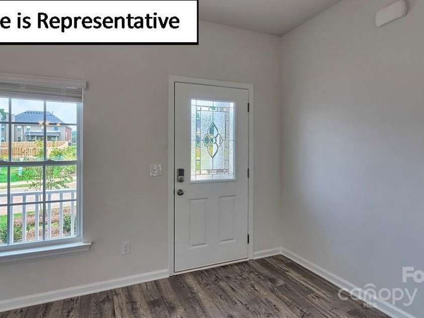 8013 Kennesaw Drive, Gastonia, NC 28056.  MLS# CAR4257772, YatesRealty ID 12425. 