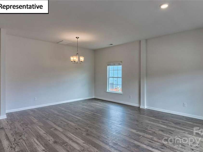 8013 Kennesaw Drive, Gastonia, NC 28056.  MLS# CAR4257772, YatesRealty ID 12425. 